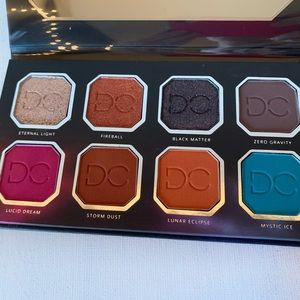 Eyeshadow palette